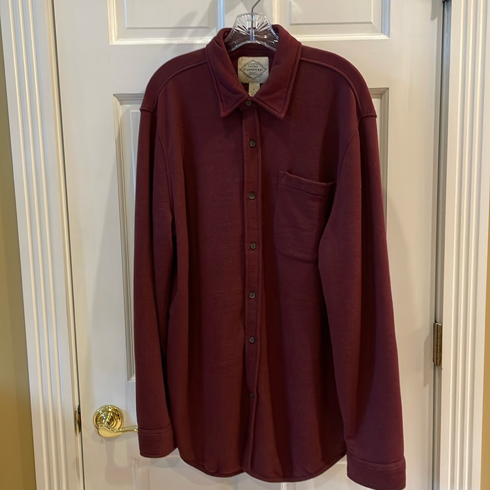 St. John’s Bay Men’s XL Long Sleeve Burgundy Shirt, New Without Tags.